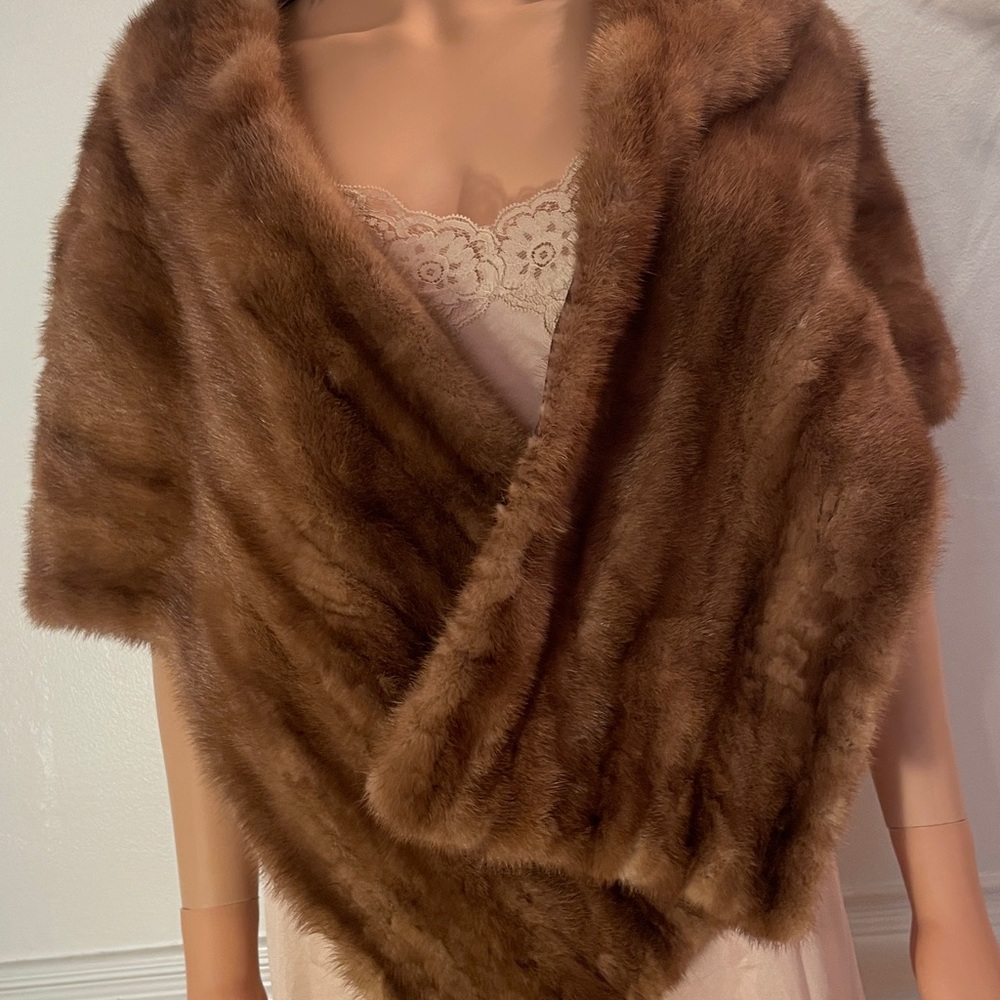 Fur Stole with satin lined collar. Vintage . Brown